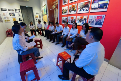 1_Sinh-hoat-chi-bo-tai-Di-tich-nha-so-5-Chau-Van-Liem