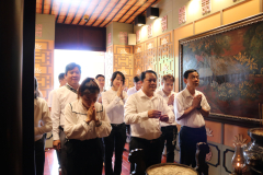 1_Tham-Di-tich-lich-su-Ben-nha-rong-2